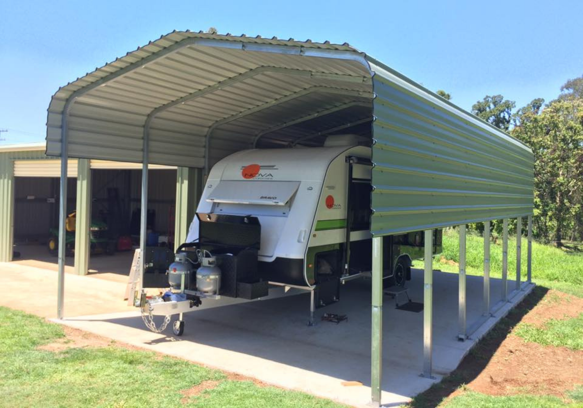 Cyclonic Caravan Shade Shed Large